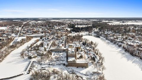 Photo 2 at 107 - 1 Rosamond Street E, Almonte, Mississippi Mills