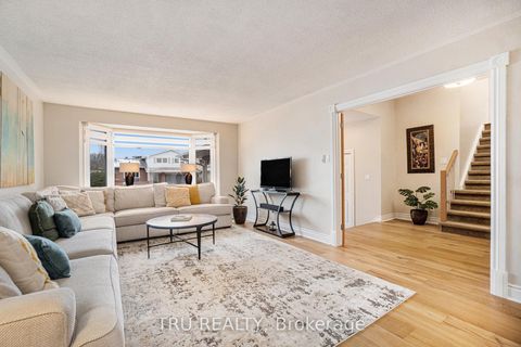 Photo 4 at 1719 Meadowview Crescent N, Convent Glen South, Orleans