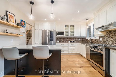 Photo 12 at 1719 Meadowview Crescent N, Convent Glen South, Orleans