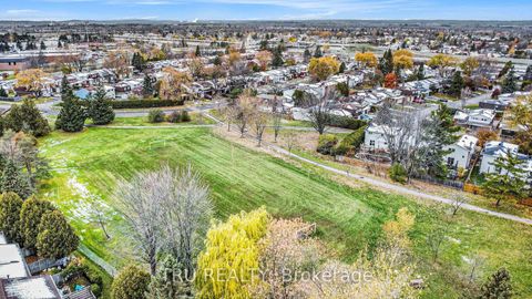 Photo 34 at 1719 Meadowview Crescent N, Convent Glen South, Orleans