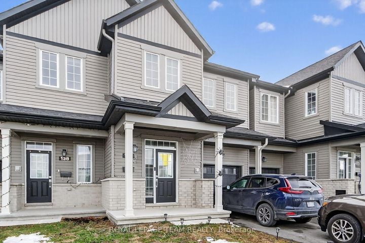 Photo 1 at 136 Main Halyard Lane, Nepean (Half Moon Bay), Ottawa
