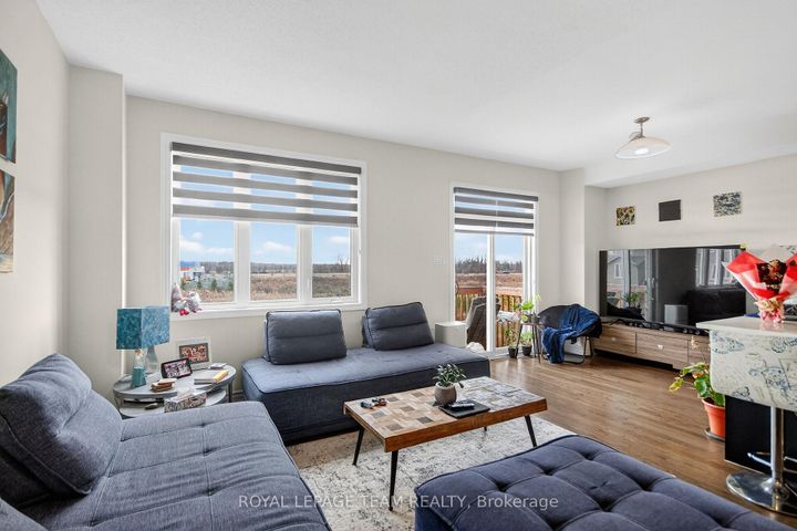 Photo 4 at 136 Main Halyard Lane, Nepean (Half Moon Bay), Ottawa