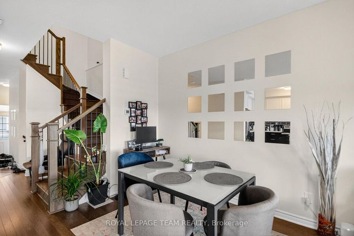 Photo 8 at 136 Main Halyard Lane, Nepean (Half Moon Bay), Ottawa