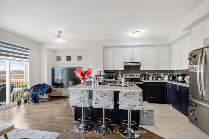 Photo 13 at 136 Main Halyard Lane, Nepean (Half Moon Bay), Ottawa