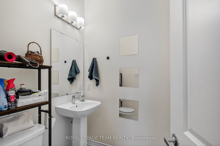 Photo 14 at 136 Main Halyard Lane, Nepean (Half Moon Bay), Ottawa