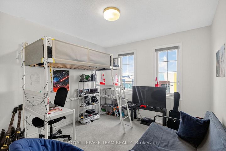 Photo 23 at 136 Main Halyard Lane, Nepean (Half Moon Bay), Ottawa