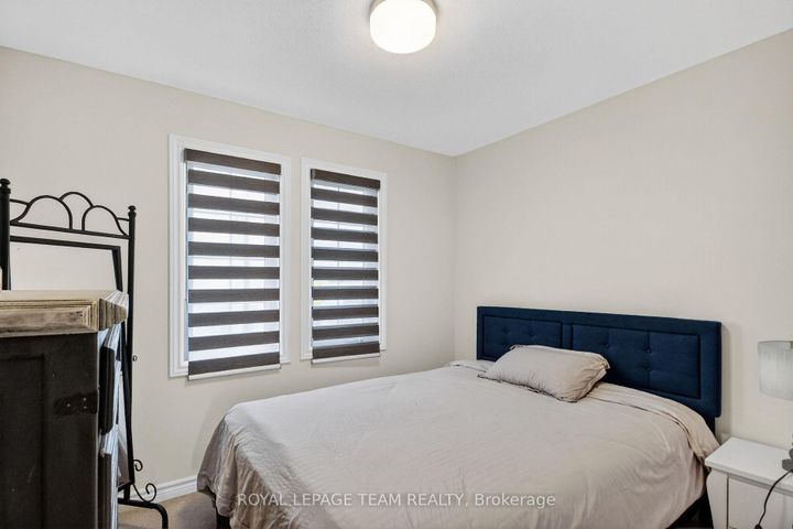 Photo 25 at 136 Main Halyard Lane, Nepean (Half Moon Bay), Ottawa