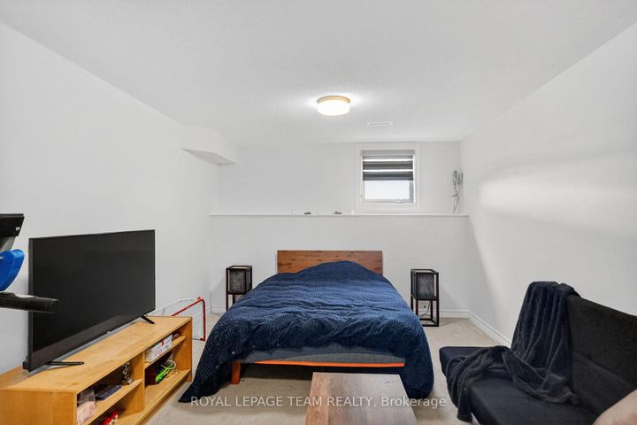 Photo 30 at 136 Main Halyard Lane, Nepean (Half Moon Bay), Ottawa