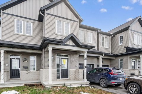 Photo 1 at 136 Main Halyard Lane, Nepean (Half Moon Bay), Ottawa