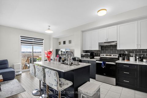 Photo 10 at 136 Main Halyard Lane, Nepean (Half Moon Bay), Ottawa