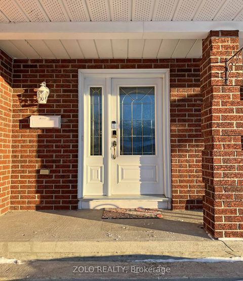 Photo 3 at 736 Hauteview Crescent, Fallingbrook/Ridgemount, Orleans