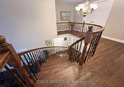 Photo 25 at 736 Hauteview Crescent, Fallingbrook/Ridgemount, Orleans