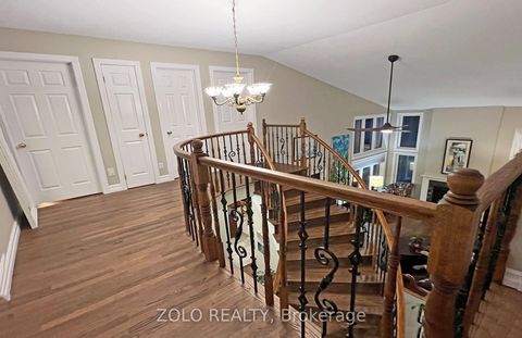 Photo 26 at 736 Hauteview Crescent, Fallingbrook/Ridgemount, Orleans
