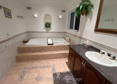 Photo 31 at 736 Hauteview Crescent, Fallingbrook/Ridgemount, Orleans