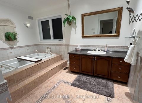 Photo 32 at 736 Hauteview Crescent, Fallingbrook/Ridgemount, Orleans