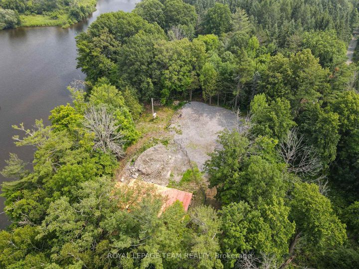 Photo 10 at 3651 Prince Of Wales Drive, Nepean (Manotick Village & Manotick Estates), Ottawa