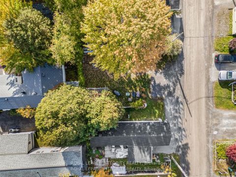 Photo 5 at 33 - 3535 St. Joseph Boulevard, Fallingbrook/Ridgemount, Orleans