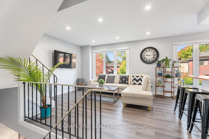 Photo 6 at 58 - 280 Mcclellan Road, Nepean (Arlington Woods), Ottawa