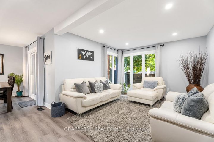 Photo 15 at 58 - 280 Mcclellan Road, Nepean (Arlington Woods), Ottawa
