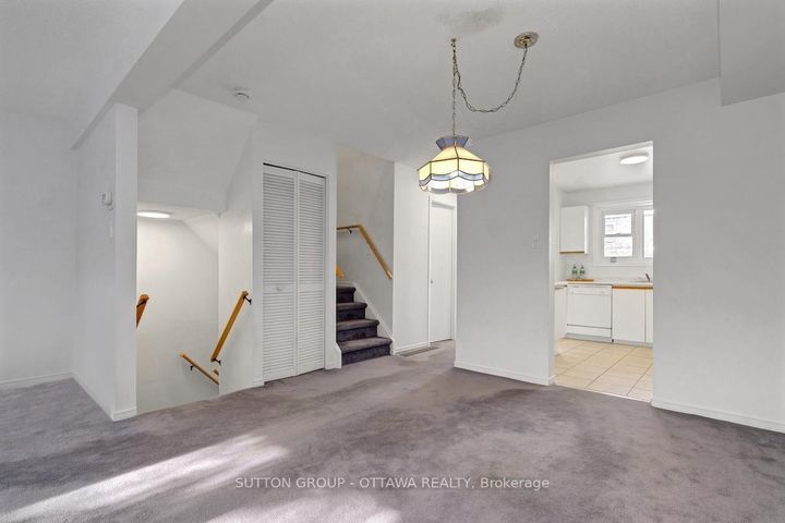 Photo 9 at 54 - 920 Dynes Road, Nepean (Carleton Square), Ottawa