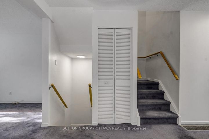 Photo 17 at 54 - 920 Dynes Road, Nepean (Carleton Square), Ottawa