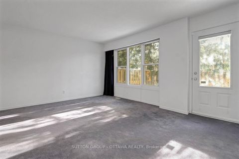 Photo 5 at 54 - 920 Dynes Road, Nepean (Carleton Square), Ottawa