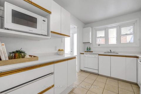 Photo 11 at 54 - 920 Dynes Road, Nepean (Carleton Square), Ottawa