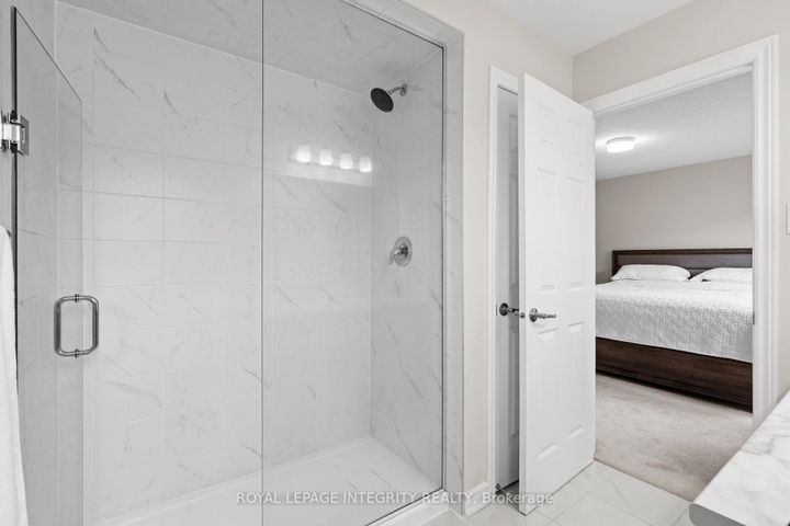 Photo 18 at 504 Flagstaff Drive, Nepean (Half Moon Bay), Ottawa