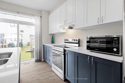 Photo 8 at 504 Flagstaff Drive, Nepean (Half Moon Bay), Ottawa