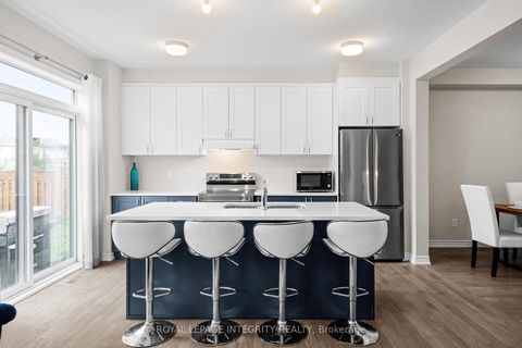 Photo 10 at 504 Flagstaff Drive, Nepean (Half Moon Bay), Ottawa