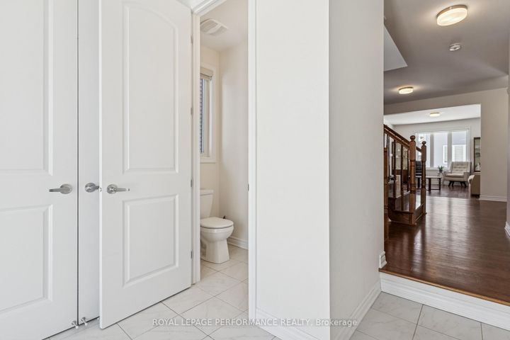 Photo 4 at 845 Snap Hook Crescent, Nepean (Half Moon Bay), Ottawa