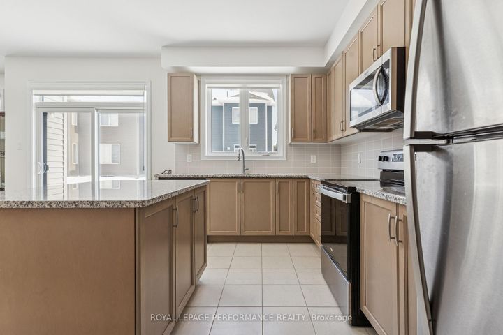 Photo 21 at 845 Snap Hook Crescent, Nepean (Half Moon Bay), Ottawa