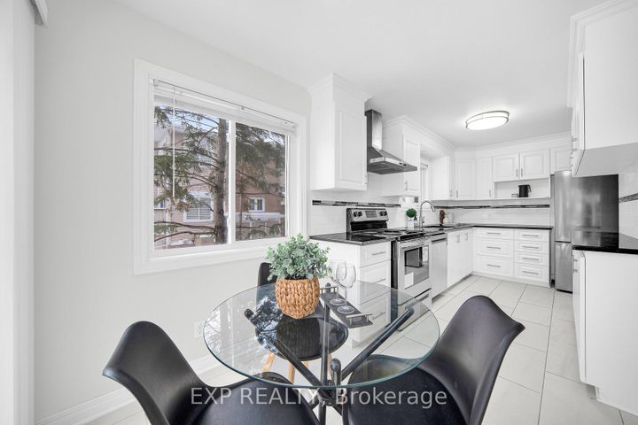 Photo 12 at 14 Sandcliffe Terrace, Nepean (Centrepointe), Ottawa