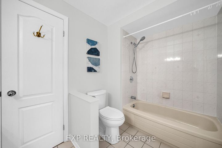 Photo 31 at 14 Sandcliffe Terrace, Nepean (Centrepointe), Ottawa