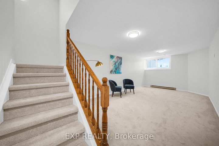 Photo 32 at 14 Sandcliffe Terrace, Nepean (Centrepointe), Ottawa