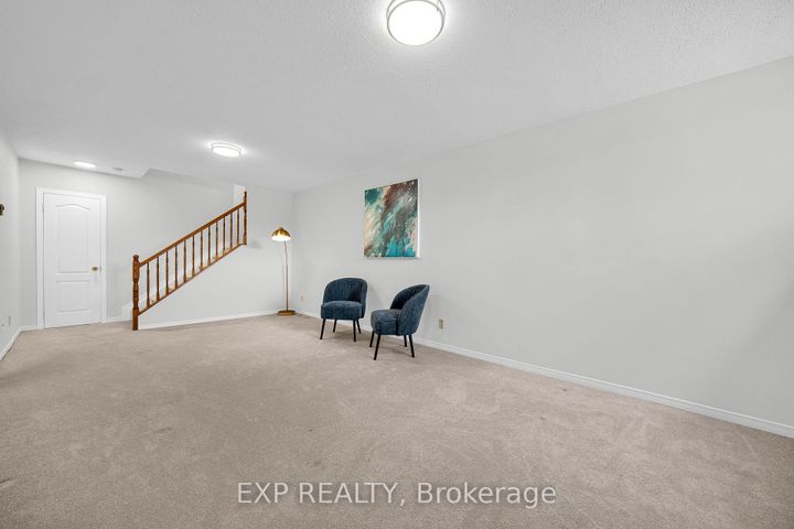 Photo 33 at 14 Sandcliffe Terrace, Nepean (Centrepointe), Ottawa