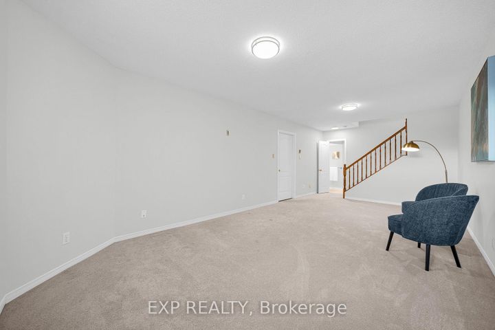 Photo 34 at 14 Sandcliffe Terrace, Nepean (Centrepointe), Ottawa