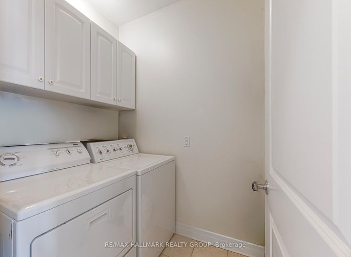 Photo 17 at 8 Waterford Way, Nepean (Pineglen/Country Place), Ottawa