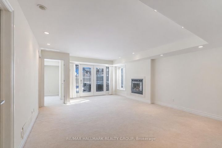 Photo 24 at 8 Waterford Way, Nepean (Pineglen/Country Place), Ottawa