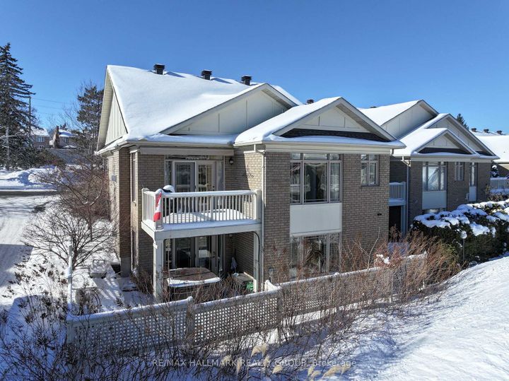 Photo 31 at 8 Waterford Way, Nepean (Pineglen/Country Place), Ottawa