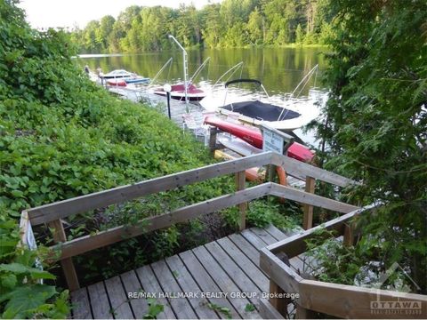 Photo 35 at 8 Waterford Way, Nepean (Pineglen/Country Place), Ottawa