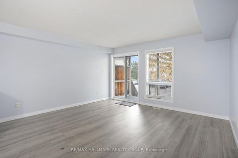 Photo 2 at 281 Aquaview Drive, Avalon East, Orleans