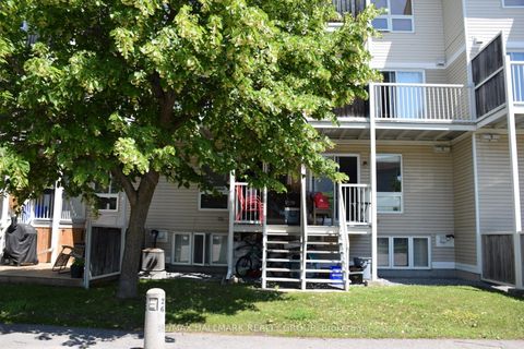 Photo 23 at 281 Aquaview Drive, Avalon East, Orleans