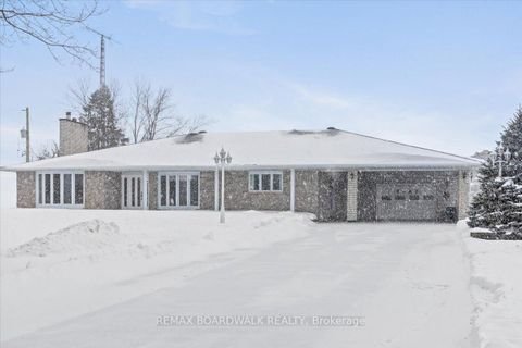 Photo 0 at 4547 Carlsbad Lane, Sarsfield/Bearbrook, Orleans