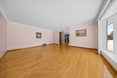 Photo 12 at 4547 Carlsbad Lane, Sarsfield/Bearbrook, Orleans