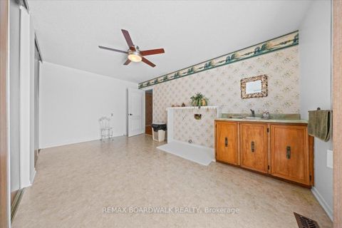 Photo 13 at 4547 Carlsbad Lane, Sarsfield/Bearbrook, Orleans