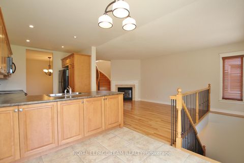 Photo 5 at 1032 Marconi Avenue, Morgan's Grant/South March, Kanata