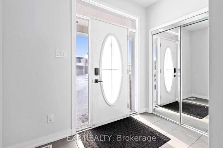 Photo 4 at 618 Perseus Avenue, Nepean (Half Moon Bay), Ottawa