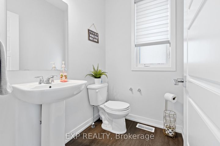 Photo 7 at 618 Perseus Avenue, Nepean (Half Moon Bay), Ottawa