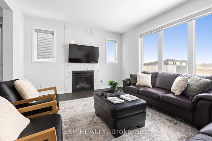 Photo 17 at 618 Perseus Avenue, Nepean (Half Moon Bay), Ottawa